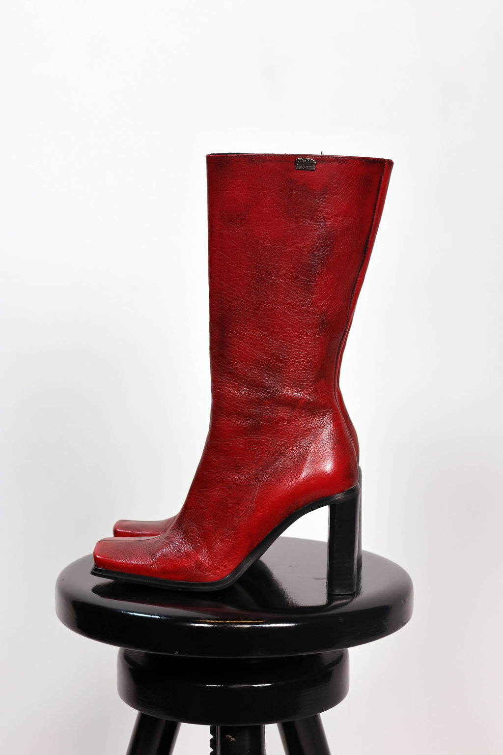 buffalo london red boots