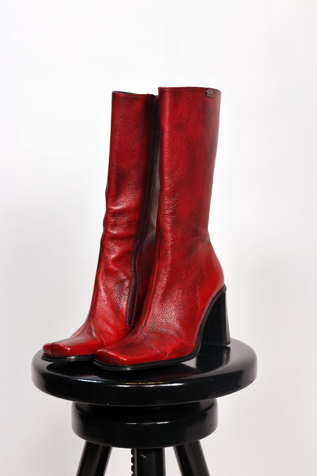 buffalo london red boots